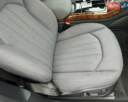 Серый Ауди А8, объемом двигателя 3 л и пробегом 249 тыс. км за 10800 $, фото 16 на Automoto.ua