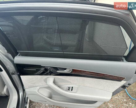 Серый Ауди А8, объемом двигателя 3 л и пробегом 198 тыс. км за 19999 $, фото 9 на Automoto.ua