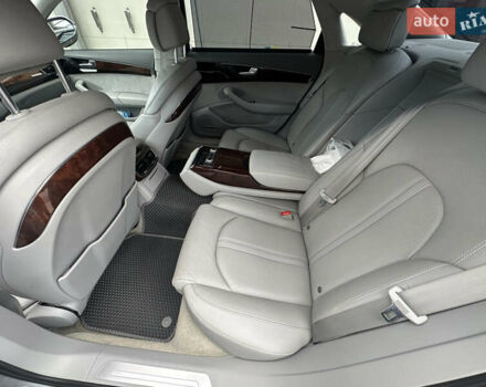 Серый Ауди А8, объемом двигателя 3 л и пробегом 198 тыс. км за 19999 $, фото 10 на Automoto.ua