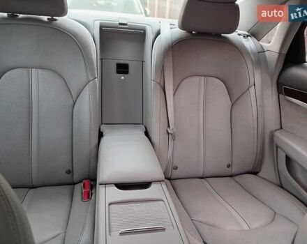 Сірий Ауді A8, об'ємом двигуна 3 л та пробігом 221 тис. км за 15900 $, фото 30 на Automoto.ua