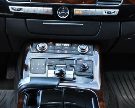 Серый Ауди А8, объемом двигателя 3 л и пробегом 214 тыс. км за 20900 $, фото 37 на Automoto.ua