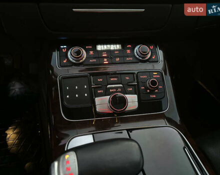 Серый Ауди А8, объемом двигателя 2.97 л и пробегом 267 тыс. км за 26500 $, фото 44 на Automoto.ua