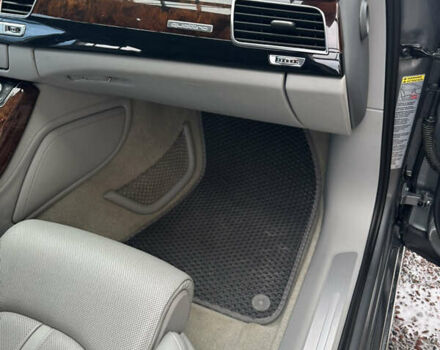 Серый Ауди А8, объемом двигателя 3 л и пробегом 198 тыс. км за 19999 $, фото 30 на Automoto.ua