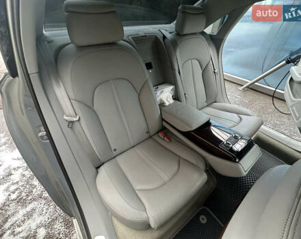 Серый Ауди А8, объемом двигателя 3 л и пробегом 198 тыс. км за 19999 $, фото 13 на Automoto.ua