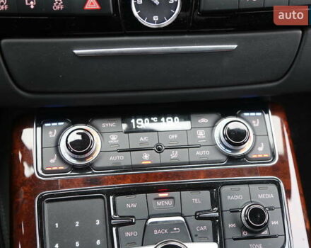 Серый Ауди А8, объемом двигателя 4 л и пробегом 204 тыс. км за 20700 $, фото 20 на Automoto.ua