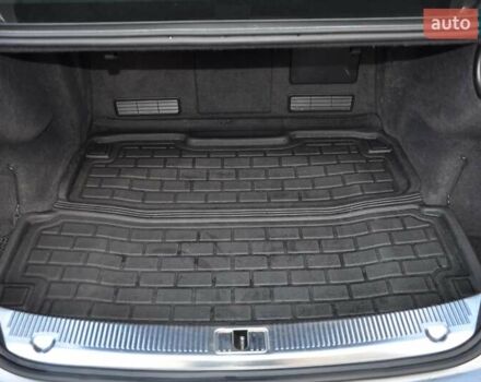 Серый Ауди А8, объемом двигателя 3 л и пробегом 214 тыс. км за 20900 $, фото 12 на Automoto.ua