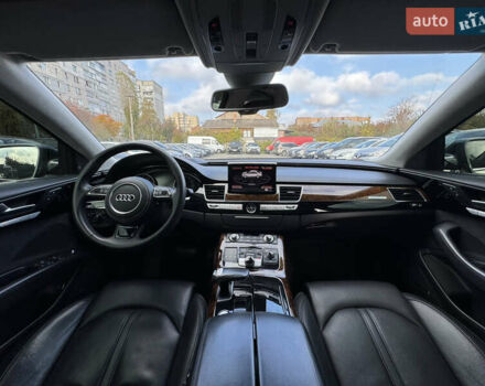Ауді A8 2014 у Бердичеве на Automoto.ua Сірий Ауді A8, об'ємом двигуна 4.2 л та пробігом 239 тис. км за 34500 $, фото 21 на Automoto.ua
