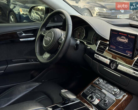 Ауді A8 2014 у Бердичеве на Automoto.ua Сірий Ауді A8, об'ємом двигуна 4.2 л та пробігом 239 тис. км за 34500 $, фото 29 на Automoto.ua