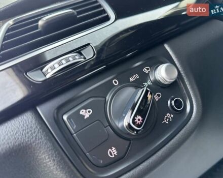 Сірий Ауді A8, об'ємом двигуна 3 л та пробігом 159 тис. км за 29950 $, фото 48 на Automoto.ua