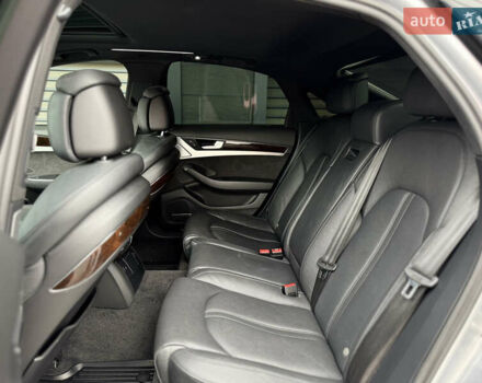 Сірий Ауді A8, об'ємом двигуна 3 л та пробігом 125 тис. км за 24500 $, фото 18 на Automoto.ua