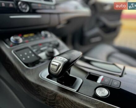 Сірий Ауді A8, об'ємом двигуна 3 л та пробігом 159 тис. км за 29950 $, фото 61 на Automoto.ua