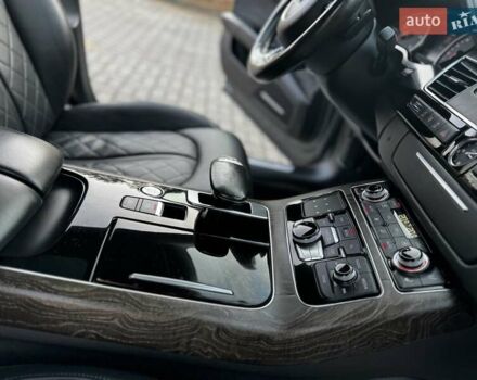 Серый Ауди А8, объемом двигателя 3 л и пробегом 159 тыс. км за 29950 $, фото 75 на Automoto.ua