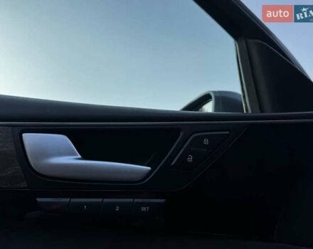 Сірий Ауді A8, об'ємом двигуна 3 л та пробігом 159 тис. км за 29950 $, фото 49 на Automoto.ua