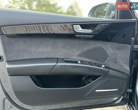 Сірий Ауді A8, об'ємом двигуна 3 л та пробігом 159 тис. км за 29950 $, фото 47 на Automoto.ua