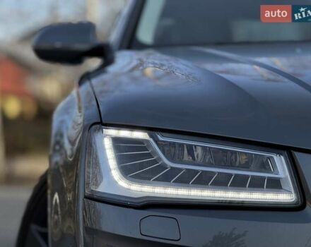 Серый Ауди А8, объемом двигателя 3 л и пробегом 159 тыс. км за 29950 $, фото 3 на Automoto.ua