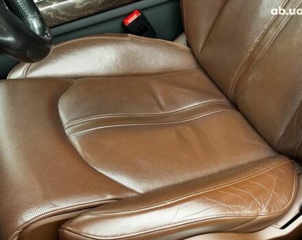 Сірий Ауді A8, об'ємом двигуна 3 л та пробігом 233 тис. км за 30990 $, фото 28 на Automoto.ua