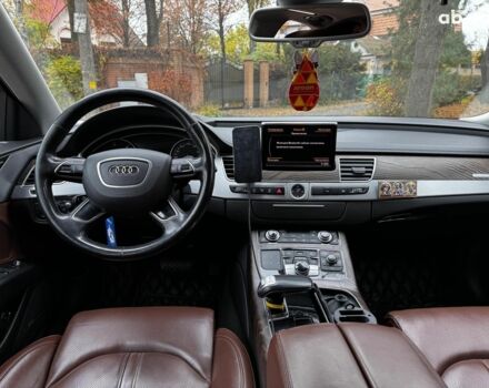 Сірий Ауді A8, об'ємом двигуна 3 л та пробігом 233 тис. км за 30990 $, фото 36 на Automoto.ua