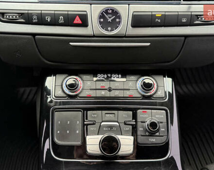 Сірий Ауді A8, об'ємом двигуна 2.97 л та пробігом 276 тис. км за 29900 $, фото 20 на Automoto.ua