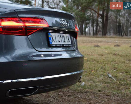 Сірий Ауді A8, об'ємом двигуна 3 л та пробігом 233 тис. км за 31900 $, фото 2 на Automoto.ua