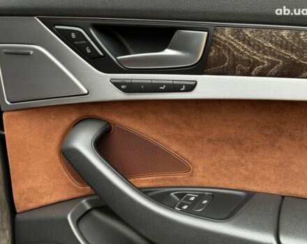 Сірий Ауді A8, об'ємом двигуна 3 л та пробігом 233 тис. км за 30990 $, фото 40 на Automoto.ua