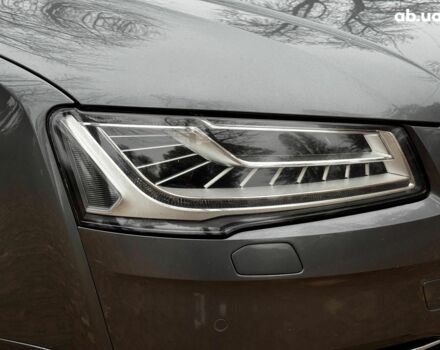 Сірий Ауді A8, об'ємом двигуна 3 л та пробігом 233 тис. км за 30990 $, фото 51 на Automoto.ua