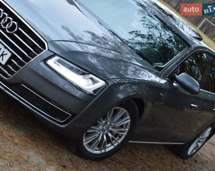 Сірий Ауді A8, об'ємом двигуна 3 л та пробігом 233 тис. км за 31900 $, фото 3 на Automoto.ua