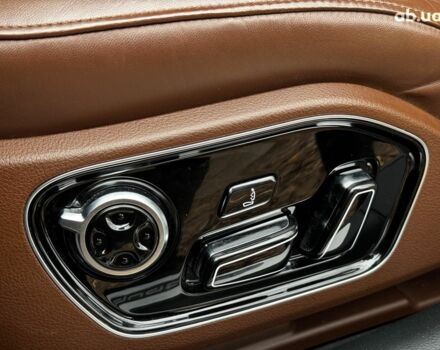 Сірий Ауді A8, об'ємом двигуна 3 л та пробігом 233 тис. км за 30990 $, фото 18 на Automoto.ua