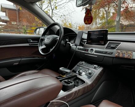 Сірий Ауді A8, об'ємом двигуна 3 л та пробігом 233 тис. км за 30990 $, фото 44 на Automoto.ua