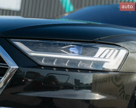 Серый Ауди А8, объемом двигателя 2.97 л и пробегом 95 тыс. км за 75000 $, фото 1 на Automoto.ua