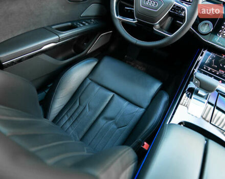 Серый Ауди А8, объемом двигателя 2.97 л и пробегом 95 тыс. км за 75000 $, фото 40 на Automoto.ua