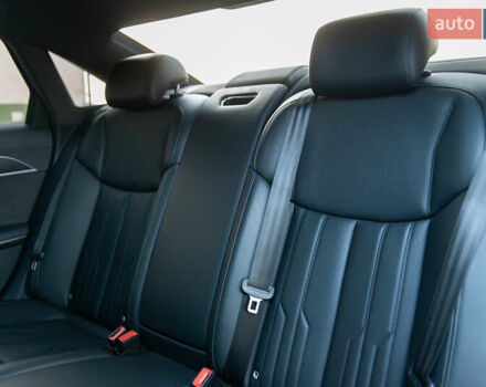 Серый Ауди А8, объемом двигателя 2.97 л и пробегом 95 тыс. км за 75000 $, фото 33 на Automoto.ua