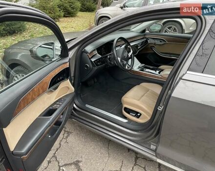 Серый Ауди А8, объемом двигателя 3 л и пробегом 105 тыс. км за 36500 $, фото 5 на Automoto.ua