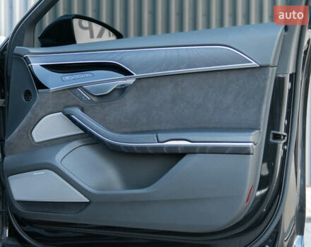 Серый Ауди А8, объемом двигателя 2.97 л и пробегом 95 тыс. км за 75000 $, фото 36 на Automoto.ua