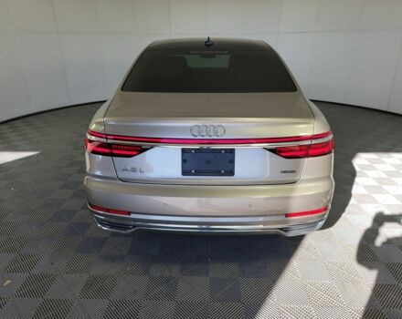 Серый Ауди А8, объемом двигателя 3 л и пробегом 40 тыс. км за 41000 $, фото 2 на Automoto.ua