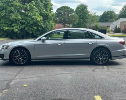 Серый Ауди А8, объемом двигателя 4 л и пробегом 49 тыс. км за 26000 $, фото 3 на Automoto.ua