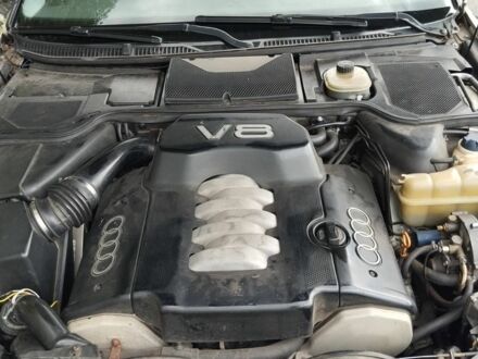 Сірий Ауді A8, об'ємом двигуна 4.2 л та пробігом 456 тис. км за 4000 $, фото 1 на Automoto.ua