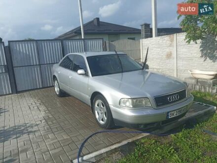 Ауді A8 2000 у Рівному на Automoto.ua Сірий Ауді A8, об'ємом двигуна 2.5 л та пробігом 250 тис. км за 5750 $, фото 1 на Automoto.ua