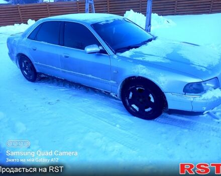 Серый Ауди А8, объемом двигателя 2.5 л и пробегом 400 тыс. км за 5000 $, фото 1 на Automoto.ua