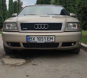 Ауді A8 2000 у Новой Ушице на Automoto.ua Сірий Ауді A8, об'ємом двигуна 4.2 л та пробігом 408 тис. км за 5800 $, фото 1 на Automoto.ua