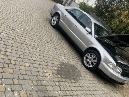 Ауді A8 2001 у Львові на Automoto.ua Сірий Ауді A8, об'ємом двигуна 2.5 л та пробігом 350 тис. км за 2460 $, фото 1 на Automoto.ua
