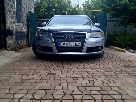 Ауди А8 2004 в Первомайск на Automoto.ua Серый Ауди А8, объемом двигателя 3 л и пробегом 300 тыс. км за 6700 $, фото 1 на Automoto.ua