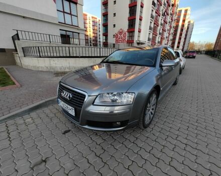 Серый Ауди А8, объемом двигателя 3 л и пробегом 278 тыс. км за 7500 $, фото 1 на Automoto.ua