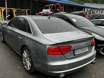 Серый Ауди А8, объемом двигателя 3 л и пробегом 193 тыс. км за 10950 $, фото 1 на Automoto.ua