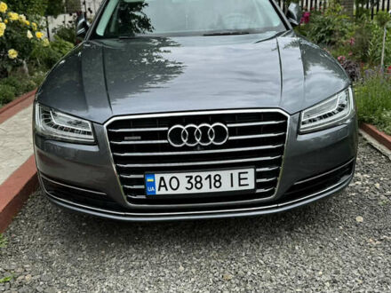 Ауди А8 2014 в Луцке на Automoto.ua Серый Ауди А8, объемом двигателя 3 л и пробегом 128 тыс. км за 22500 $, фото 1 на Automoto.ua