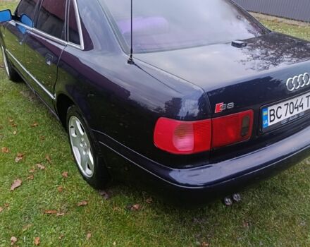 Синий Ауди А8, объемом двигателя 2.5 л и пробегом 350 тыс. км за 3700 $, фото 2 на Automoto.ua