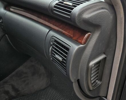 Синій Ауді A8, об'ємом двигуна 4 л та пробігом 400 тис. км за 5000 $, фото 20 на Automoto.ua