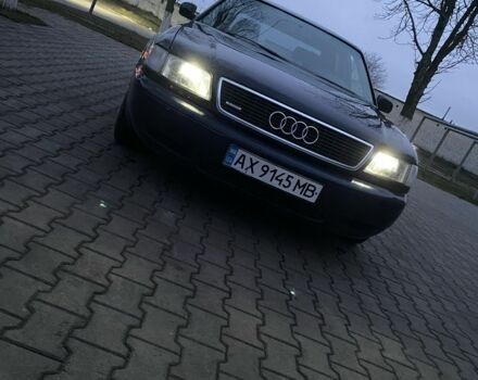 Синий Ауди А8, объемом двигателя 2.8 л и пробегом 350 тыс. км за 3700 $, фото 7 на Automoto.ua