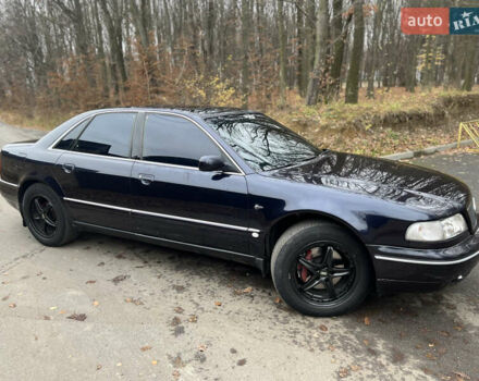 Синий Ауди А8, объемом двигателя 2.8 л и пробегом 401 тыс. км за 4000 $, фото 6 на Automoto.ua