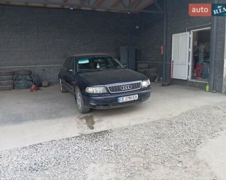 Синий Ауди А8, объемом двигателя 3.7 л и пробегом 300 тыс. км за 2800 $, фото 1 на Automoto.ua