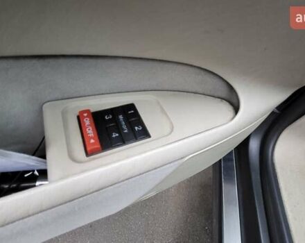 Синий Ауди А8, объемом двигателя 4.2 л и пробегом 232 тыс. км за 6100 $, фото 3 на Automoto.ua